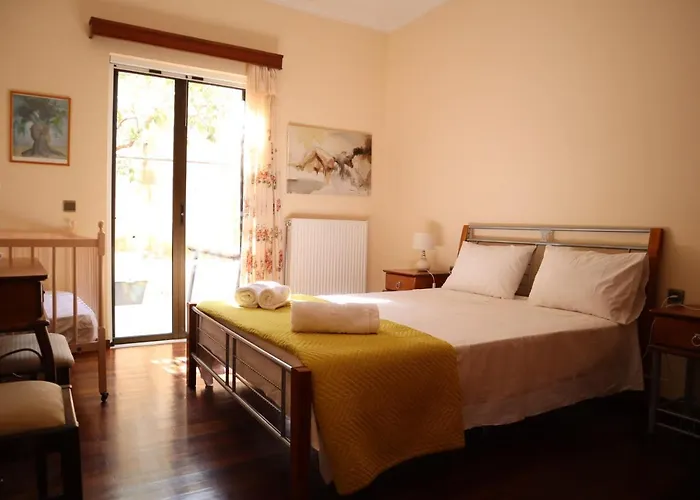 Helena * Argostolion